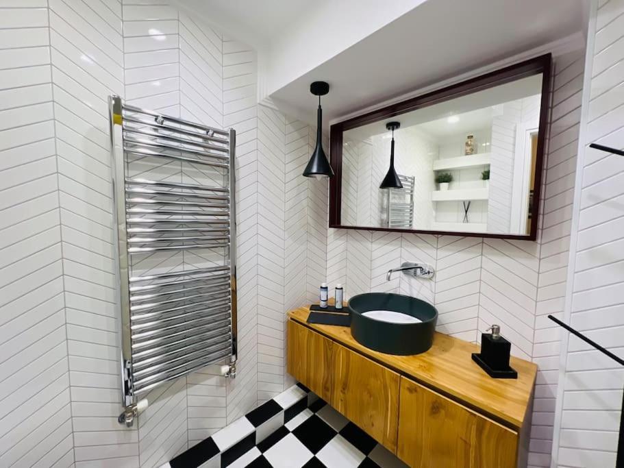 Redstripes Apartment テッサロニキ エクステリア 写真
