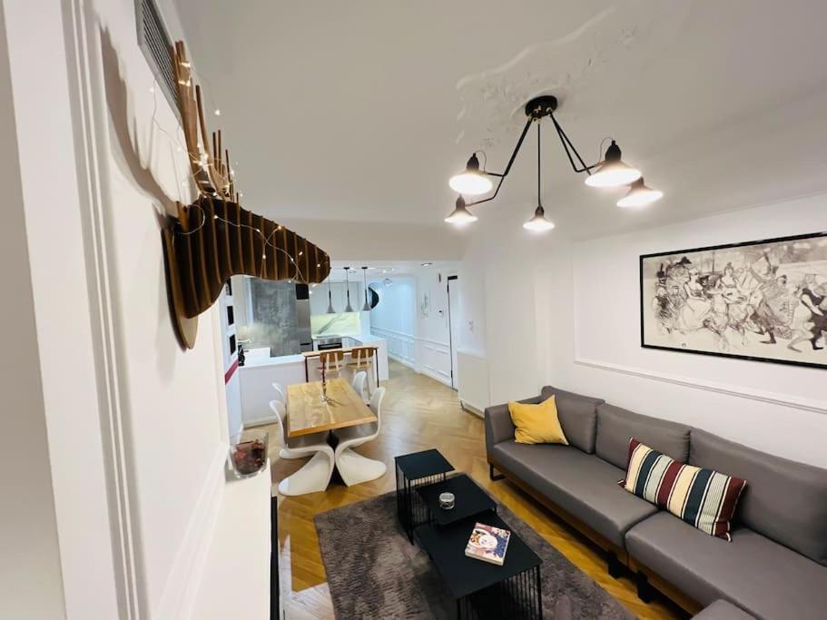 Redstripes Apartment テッサロニキ エクステリア 写真