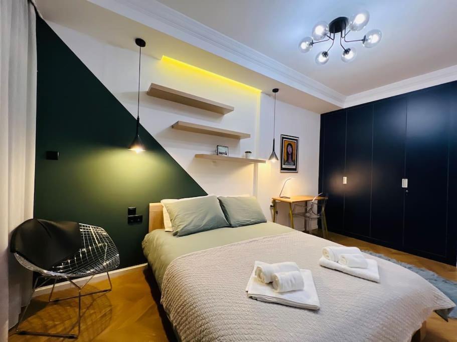 Redstripes Apartment テッサロニキ エクステリア 写真