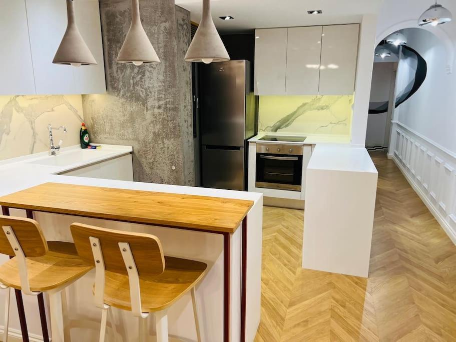 Redstripes Apartment テッサロニキ エクステリア 写真