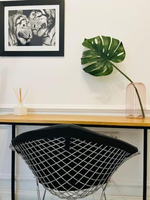 Redstripes Apartment テッサロニキ エクステリア 写真